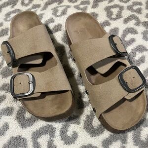 NWOT MIA Tan Double Strap Slide Sandals with Buckles Size 6.5m